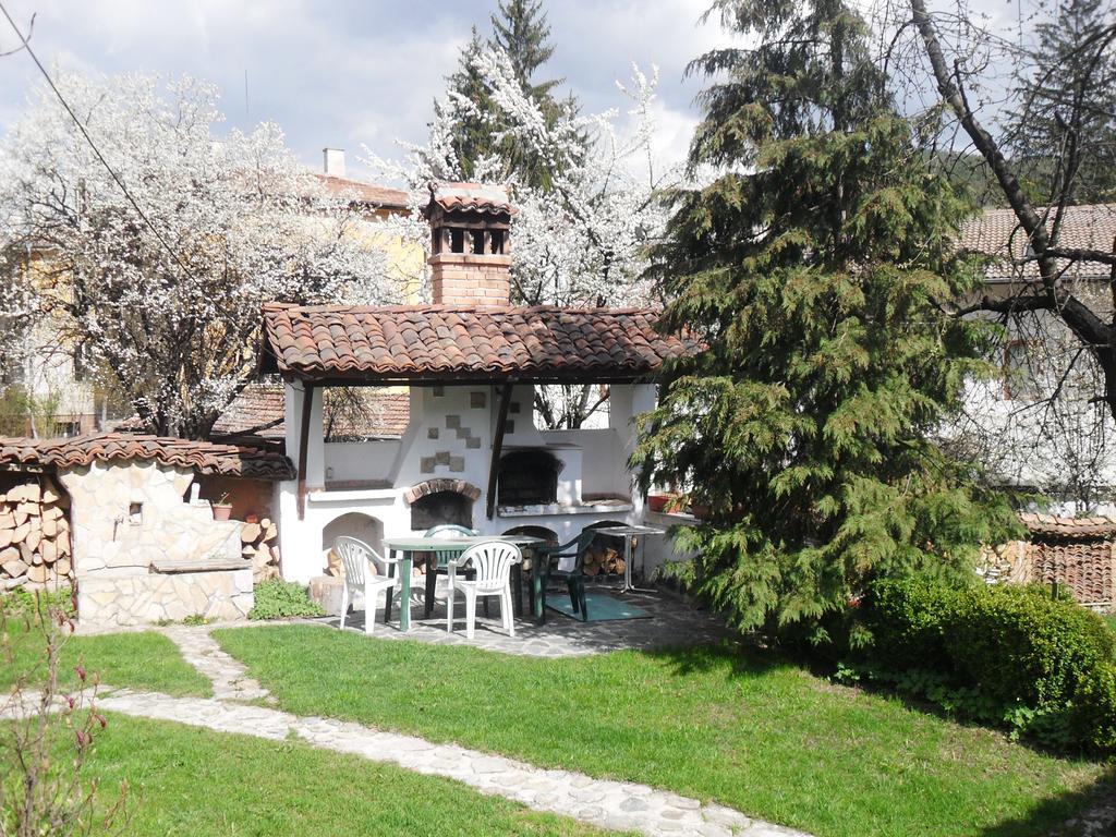 Borimechkova Kashta Hotel Koprivshtitsa Luaran gambar